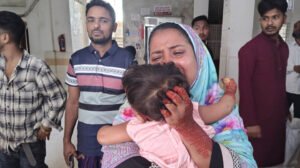 ট্রেন-বাস সংঘর্ষ: নিভে গেছে ১২ প্রাণ, স্বজনহারা কান্নায় ভারী কুমিল্লা