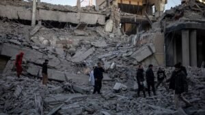 যুদ্ধে ইরানে ৯২ হাজারেরও বেশি বেসামরিক ভবন ক্ষতিগ্রস্ত