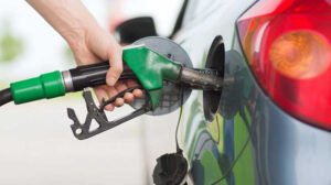 ৯ ঘণ্টা পর আট জেলায় তেল সরবরাহ শুরু