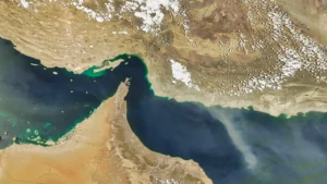 হরমুজ প্রণালির কাছে মাল্টার পতাকাবাহী ট্যাংকারে ইরানের হামলা