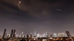 ইসরায়েলে ১০ ঘণ্টারও কম সময়ে ৭ দফায় হামলা