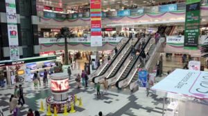 বিদ্যুৎ সাশ্রয়ে রাত ৮টায় দোকান বন্ধের সিদ্ধান্ত ব্যবসায়ী সমিতির