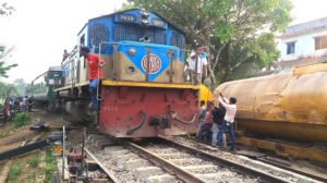 ১৮ ঘণ্টা পর সিলেটের সঙ্গে সারাদেশের রেল যোগাযোগ স্বাভাবিক