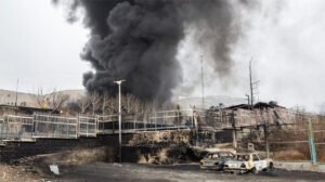 ইরানের পেট্রোকেমিক্যাল স্থাপনায় ইসরায়েলের হামলা