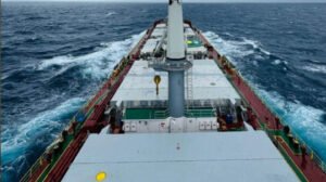 যুদ্ধবিরতিতে স্বস্তি, হরমুজ পাড়ি দিচ্ছে ‘বাংলার জয়যাত্রা’