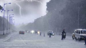 গরমে বিপর্যস্ত জনজীবন, সব বিভাগে বজ্রবৃষ্টির আভাস