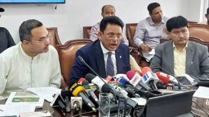 আমি এই মন্ত্রী, এই মন্ত্রণালয়ে যে দুর্নীতি করবে, ২৪ ঘণ্টা থাকতে পারবে না: শিক্ষামন্ত্রী