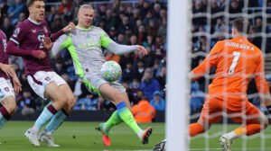 আর্সেনালকে হটিয়ে পয়েন্ট টেবিলের শীর্ষে ম্যানসিটি