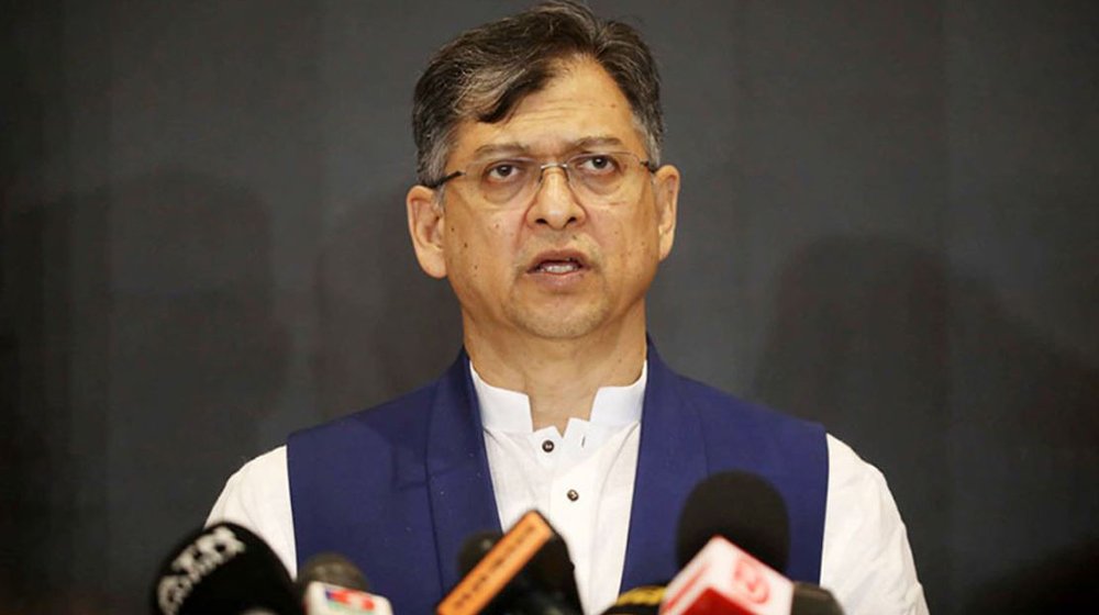 কোস্ট গার্ডের আধুনিকায়নে উদ্যোগ নিয়েছে সরকার: স্বরাষ্ট্রমন্ত্রী