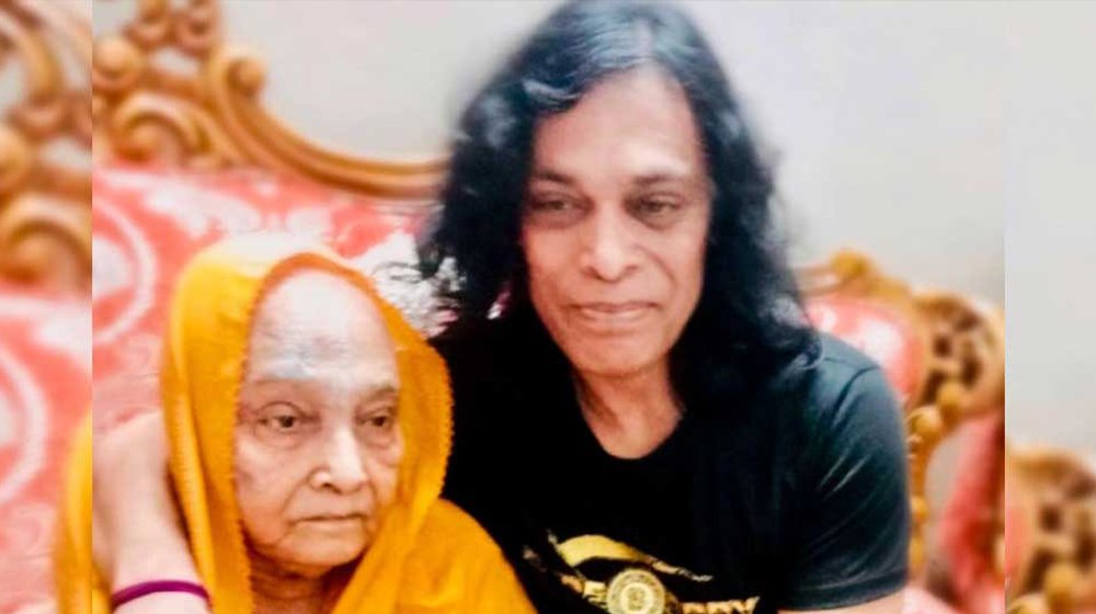 আর্কের হাসানের মা মারা গেছেন