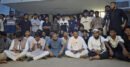 থানার সামনে অবস্থান নিলেন নাসীরুদ্দীন পাটওয়ারী