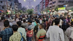 রামিসা হত্যার বিচারের দাবিতে কালশীতে সড়ক অবরোধ