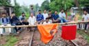 রাবি শিক্ষার্থীকে মারধরে অবরোধ, রাজশাহীর সঙ্গে সারাদেশের ট্রেন যোগাযোগ বন্ধ
