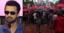 বৃষ্টি উপেক্ষা করে আতিফের কনসার্টে হাজারো দর্শকের সমাগম