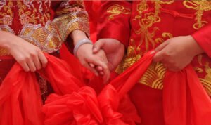 চীনে বিয়ে’র ফাঁদ, লাখ লাখ ইউয়ান খোয়াচ্ছেন পুরুষেরা