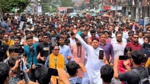 মির্জা ফখরুল আলমগীর ও রিজভীকে আহমেদকে অভিনন্দন জানিয়ে ছাত্রদলের মিছিল