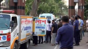 কলকাতা থেকে এলো পাঁচ বাংলাদেশির লাশ, বেনাপোলে স্বজনদের কান্না