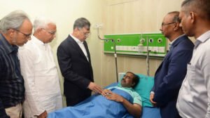 চাঁদাবাজ-মাদককারবারিদের বিরুদ্ধে কড়া নির্দেশ, পুলিশ জড়িত থাকলেও ব্যবস্থা