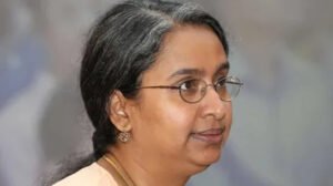 জামিন চাই না, বাসায় যাওয়ার তাড়া নেই: ট্রাইব্যুনালে দীপু মনি