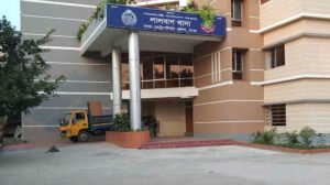লালবাগে বাসা থেকে আইনজীবীর লাশ উদ্ধার