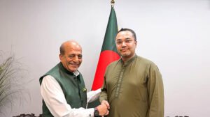 বাংলাদেশ-ভারত সম্পর্ক নিয়ে মাহদী-দীনেশের বৈঠক