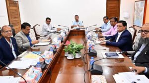 সরকার দেশবাসীকে দেওয়া প্রতিশ্রুতি থেকে সরে গিয়ে উল্টো পথে হাঁটছে: জামায়াত আমির