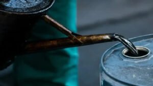 ফার্নেস অয়েলের দাম বাড়ল লিটারে প্রায় ১২ টাকা, রাত থেকেই কার্যকর