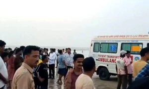 মহারাষ্ট্রের সমুদ্রে ডুবে ৮ শিক্ষার্থীর মৃত্যু