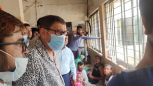 উপজেলা স্বাস্থ্য কমপ্লেক্সে আকস্মিক পরিদর্শনে স্বাস্থ্যমন্ত্রী