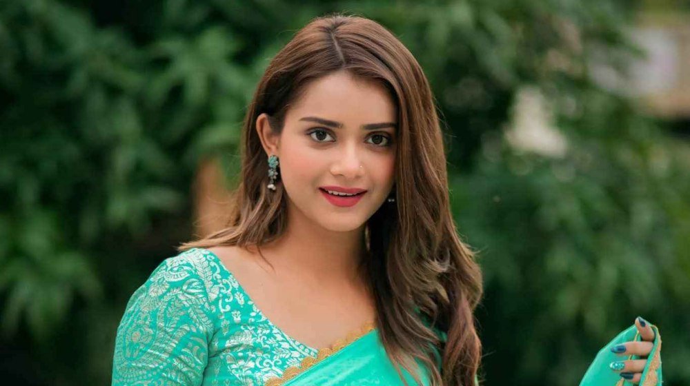 ‘চুপ থাক, ঘুমা’: দুর্ঘটনার ৭ ঘণ্টা পর তিশার অদ্ভুত স্ট্যাটাস