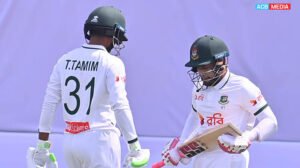 বড় লিডের পথে বাংলাদেশ, সেঞ্চুরির পথে মুশফিক